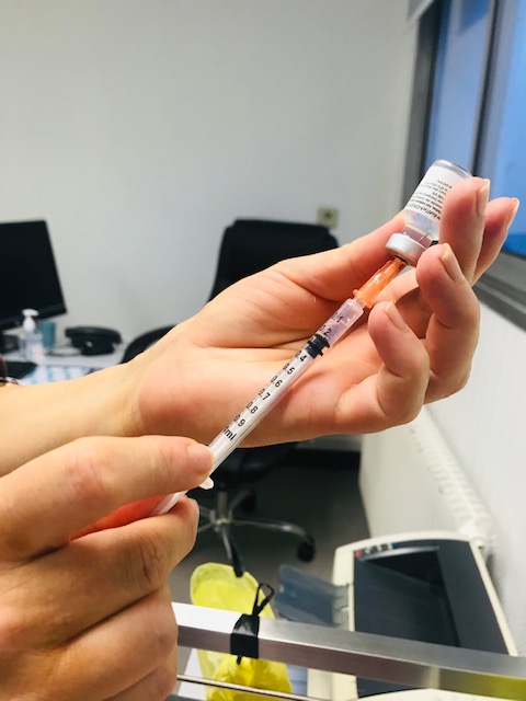 Lire la suite à propos de l’article La Clinique du Parc vaccine son personnel!
